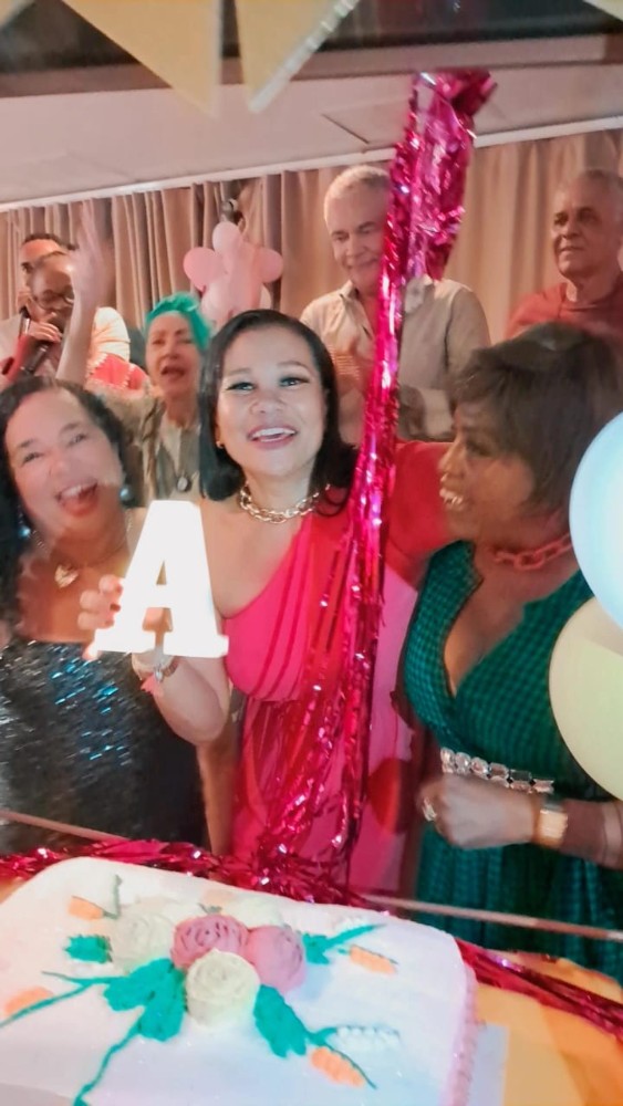 niver de Adriana Assis no Shopping Liberdade 2024